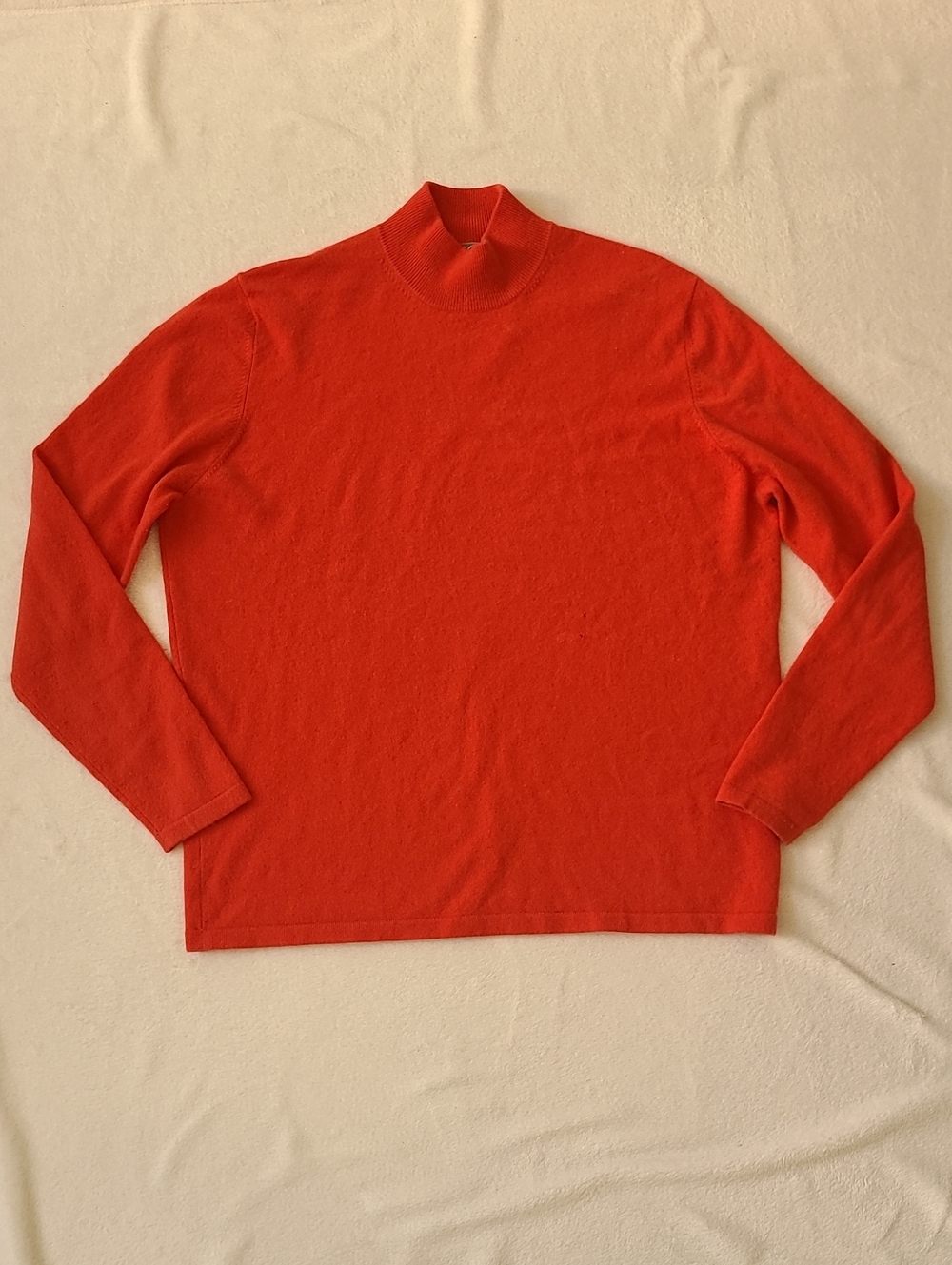 TSE 100% Cashmere Coral Turtleneck Sweater Soft Luxurious Long Sleeve Pullover